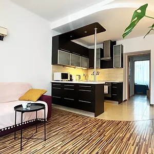 Cozy Near Krakus Mound Apartament
